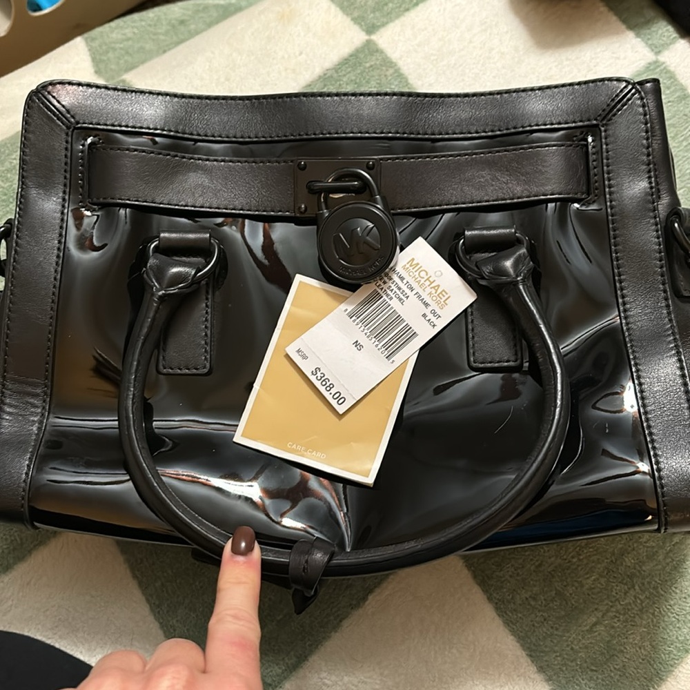 Matte and Shine MK purse ! Great condition! Price tag included